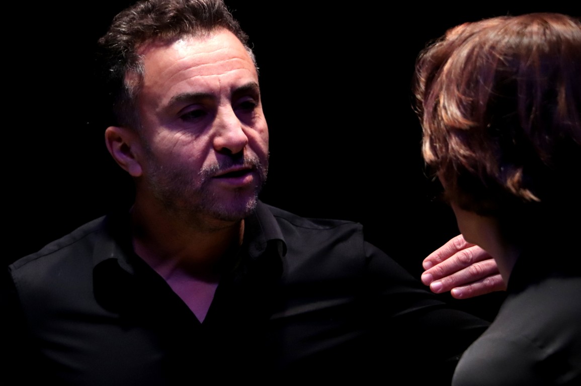 Spectacle 2 — moment intime